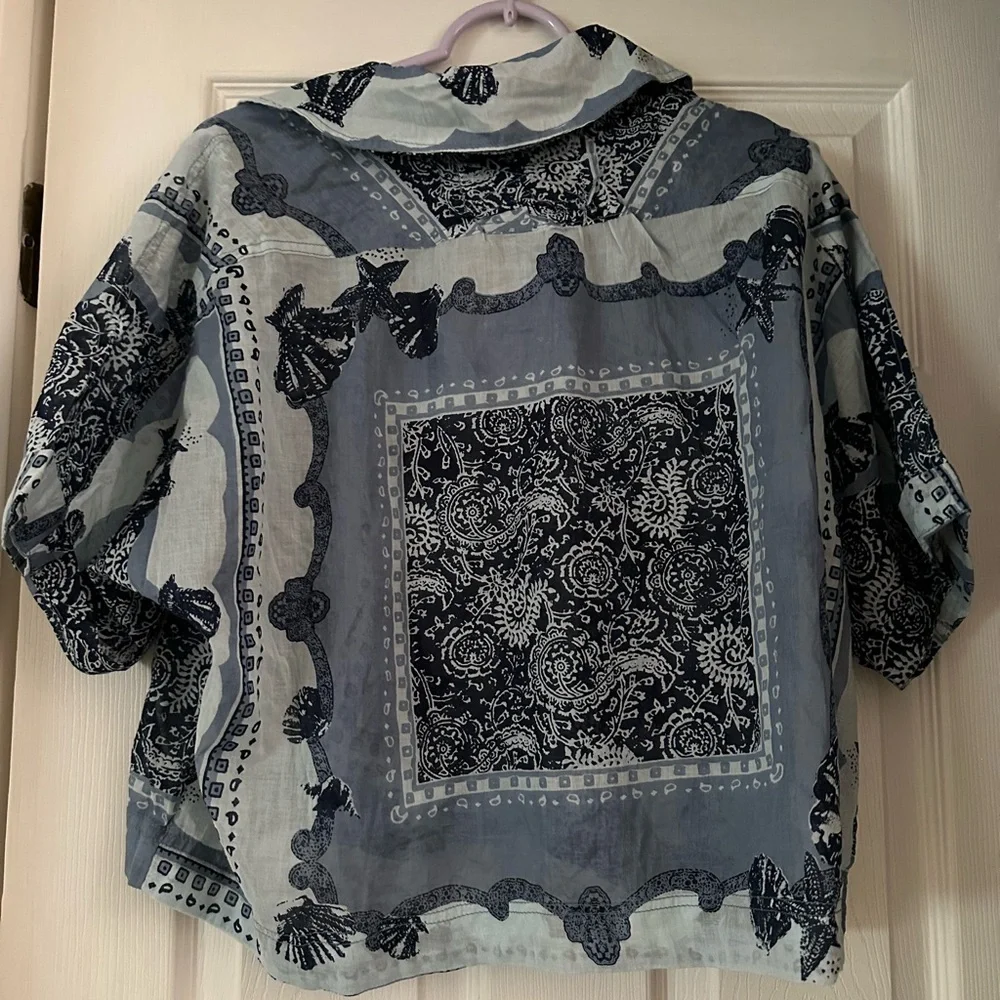 Free People Handkerchief Paisley Patchwork Button Down Blue Top Size Small NWOT - Picture 4 of 4